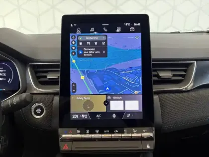 Photo 75 Renault Captur  E-Tech full hybrid 145 ch