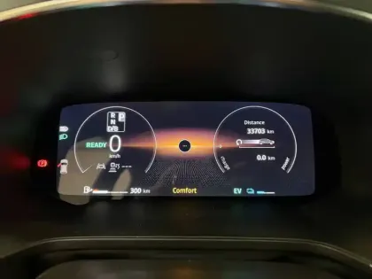 Photo 21 Renault Captur  E-Tech full hybrid 145 ch