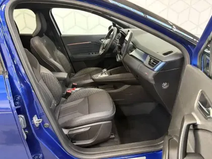 Photo 8 Renault Captur  E-Tech full hybrid 145 ch