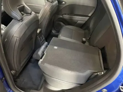 Photo 62 Renault Captur  E-Tech full hybrid 145 ch