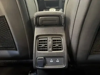 Photo 81 Renault Captur  E-Tech full hybrid 145 ch