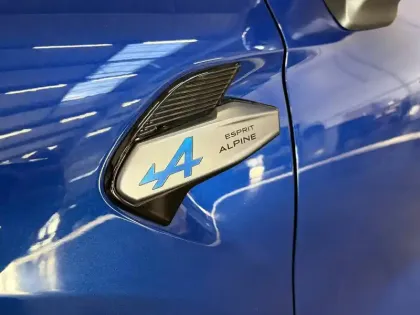 Photo 19 Renault Captur  E-Tech full hybrid 145 ch