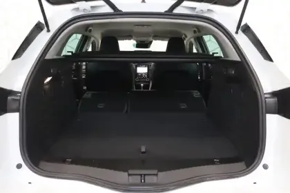 Photo 13 Renault Megane Mégane IV Estate E-TECH Plug-In Hybride 160