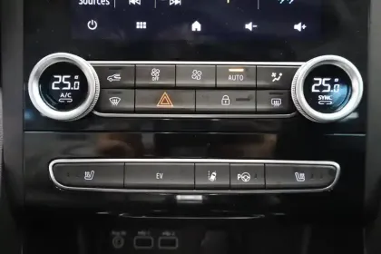 Photo 24 Renault Megane Mégane IV Estate E-TECH Plug-In Hybride 160