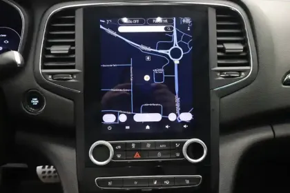 Photo 15 Renault Megane Mégane IV Estate E-TECH Plug-In Hybride 160