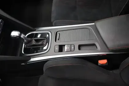 Photo 18 Renault Megane Mégane IV Estate E-TECH Plug-In Hybride 160