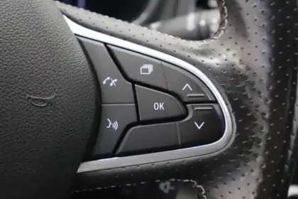 Photo 31 Renault Megane Mégane IV Estate E-TECH Plug-In Hybride 160