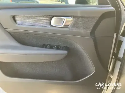 Photo 28 Volvo Xc40  T4 Recharge 129+82 ch DCT7