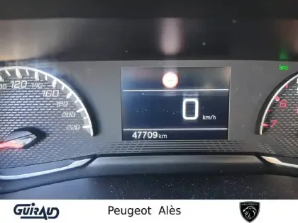 Photo 63 Peugeot 208  PureTech 100 S&S BVM6