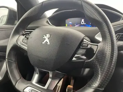 Photo 27 Peugeot 308  PureTech 130ch S&S BVM6