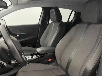 Photo 14 Peugeot 208  Electrique 50 kWh 136ch