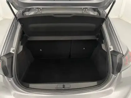 Photo 13 Peugeot 208  Electrique 50 kWh 136ch