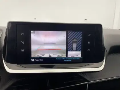 Photo 28 Peugeot 208  Electrique 50 kWh 136ch