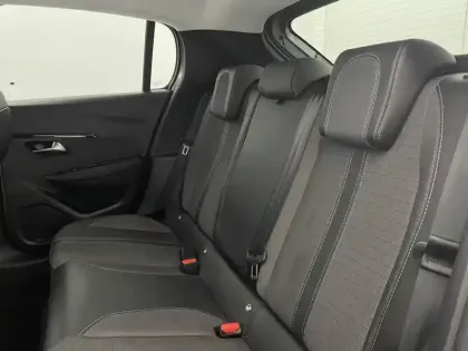 Photo 15 Peugeot 208  Electrique 50 kWh 136ch