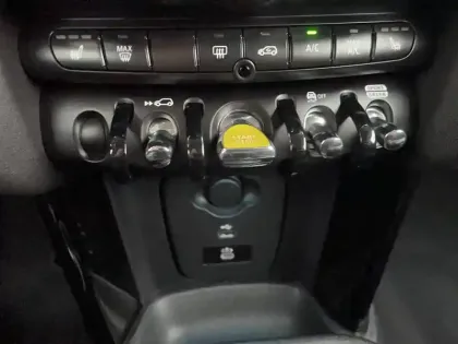 Photo 22 Mini Mini Hatch 3 Portes Cooper SE 184 ch