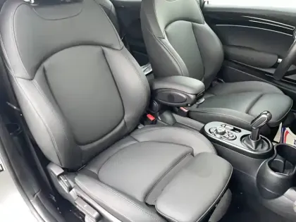 Photo 13 Mini Mini Hatch 3 Portes Cooper SE 184 ch