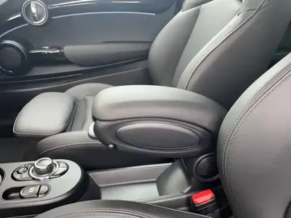 Photo 39 Mini Mini Hatch 3 Portes Cooper SE 184 ch