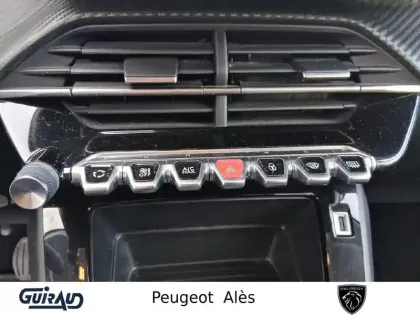 Photo 16 Peugeot 208  PureTech 100 S&S BVM6