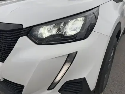 Photo 13 Peugeot 2008  BlueHDi 110 S&S BVM6 Active Pack