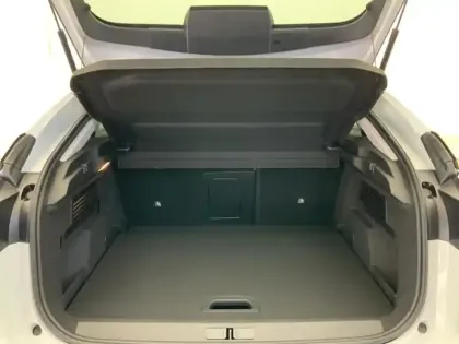 Photo 7 Citroën C4  Hybride 136 e-DCS6 Max