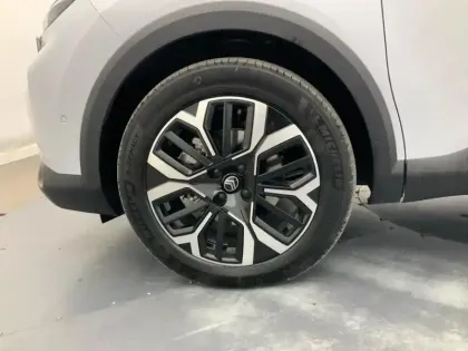 Photo 14 Citroën C4  Hybride 136 e-DCS6 Max