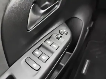 Photo 19 Opel Corsa  1.2 Turbo 130 ch BVA8 GS