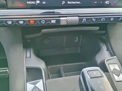 Photo 20 DS Ds 7 DS7 Crossback BlueHDi 180 EAT8 Performance Line+