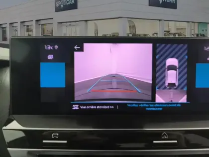 Photo 25 Citroën C4  PureTech 130 S&S BVM6 Shine