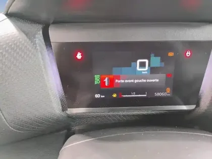 Photo 20 Citroën C4 Gén. III Ph1 Shine 5