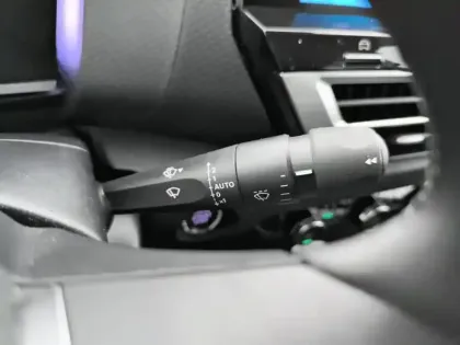 Photo 16 Citroën C4 e- 136 ch Automatique Shine