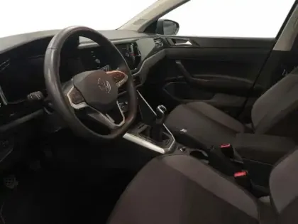 Photo 9 Volkswagen Polo 1.0 TSI 95 S&S BVM5 VW Edition