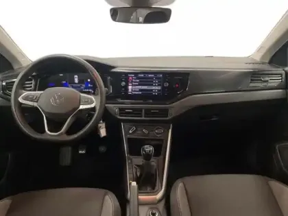 Photo 8 Volkswagen Polo 1.0 TSI 95 S&S BVM5 VW Edition