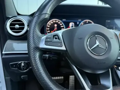 Photo 23 Mercedes Classe E Berline 350 d 4MATIC Fascination