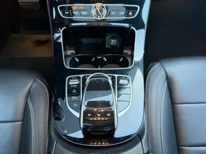 Photo 13 Mercedes Classe E Berline 350 d 4MATIC Fascination