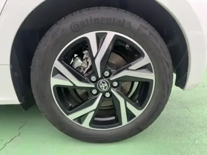 Photo 8 Toyota Yaris Hybride 116h Design MC24