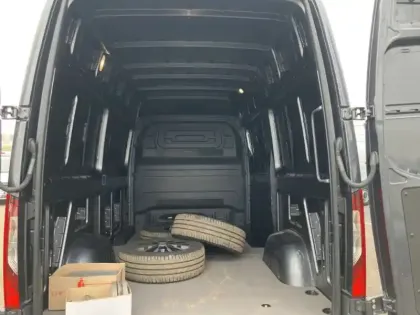 Photo 39 Mercedes Sprinter 319 CDI Fourgon V6 3.0L 190ch L2H2 12M3 49880€HT