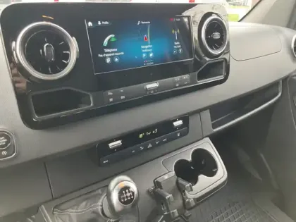 Photo 32 Mercedes Sprinter 319 CDI Fourgon V6 3.0L 190ch L2H2 12M3 49880€HT