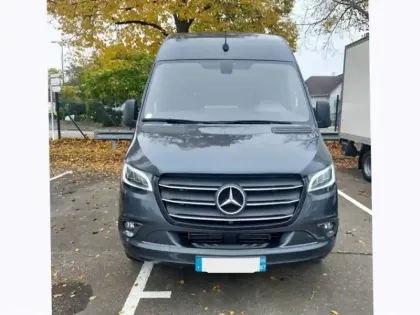 Photo 2 Mercedes Sprinter 319 CDI Fourgon V6 3.0L 190ch L2H2 12M3 49880€HT