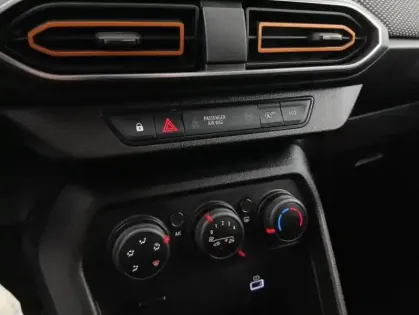 Photo 23 Dacia Sandero TCe 90 - 22 Stepway Confort