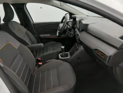 Photo 13 Dacia Sandero TCe 90 - 22 Stepway Confort