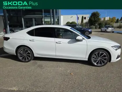 Photo 23 Skoda Superb Berline 2.0 TDI 150 ch SCR DSG7 Laurin & Klement