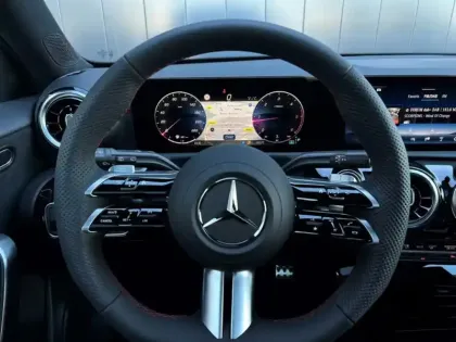 Photo 19 Mercedes Classe A 200 d AMG Line