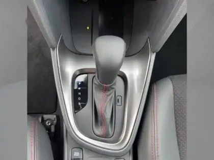 Photo 11 Toyota Yaris 1.5 HYBRID 130H GR SPORT AUTO 2W