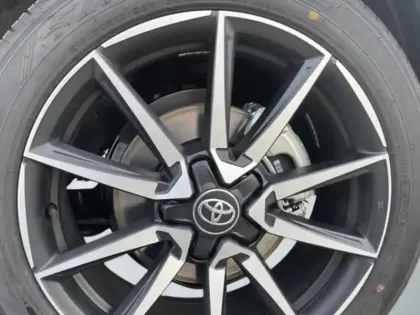 Photo 8 Toyota Yaris 1.5 HYBRID 130H GR SPORT AUTO 2W