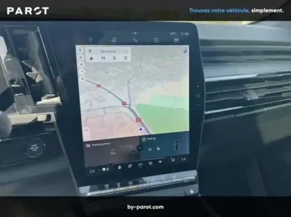 Photo 3 Renault Austral 1.2 E-Tech full hybrid 200ch Iconic- 24