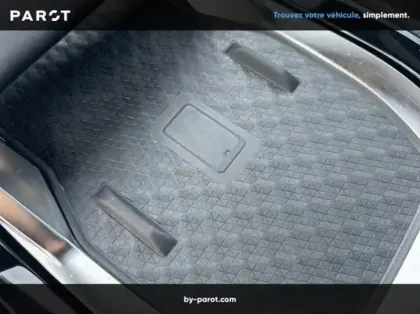 Photo 20 Renault Austral 1.2 E-Tech full hybrid 200ch Iconic- 24