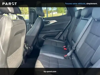 Photo 8 Renault Austral 1.2 E-Tech full hybrid 200ch Iconic- 24