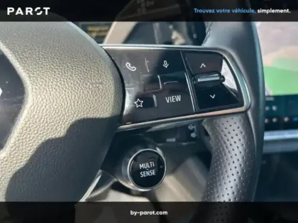 Photo 17 Renault Austral 1.2 E-Tech full hybrid 200ch Iconic- 24