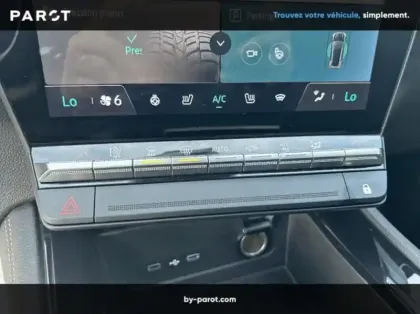 Photo 4 Renault Austral 1.2 E-Tech full hybrid 200ch Iconic- 24