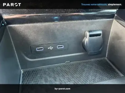 Photo 21 Renault Austral 1.2 E-Tech full hybrid 200ch Iconic- 24